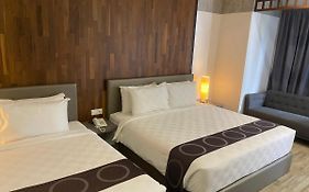 Frame Hotel